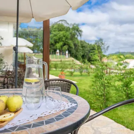 Apartamento 4 Personas En Plena Naturaleza Bisonte Cuerres
